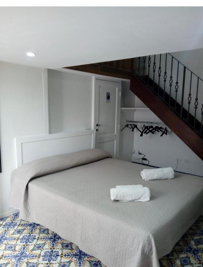 Casa Isabella Loc Turist Br Apartment Lipari  Bagian luar foto