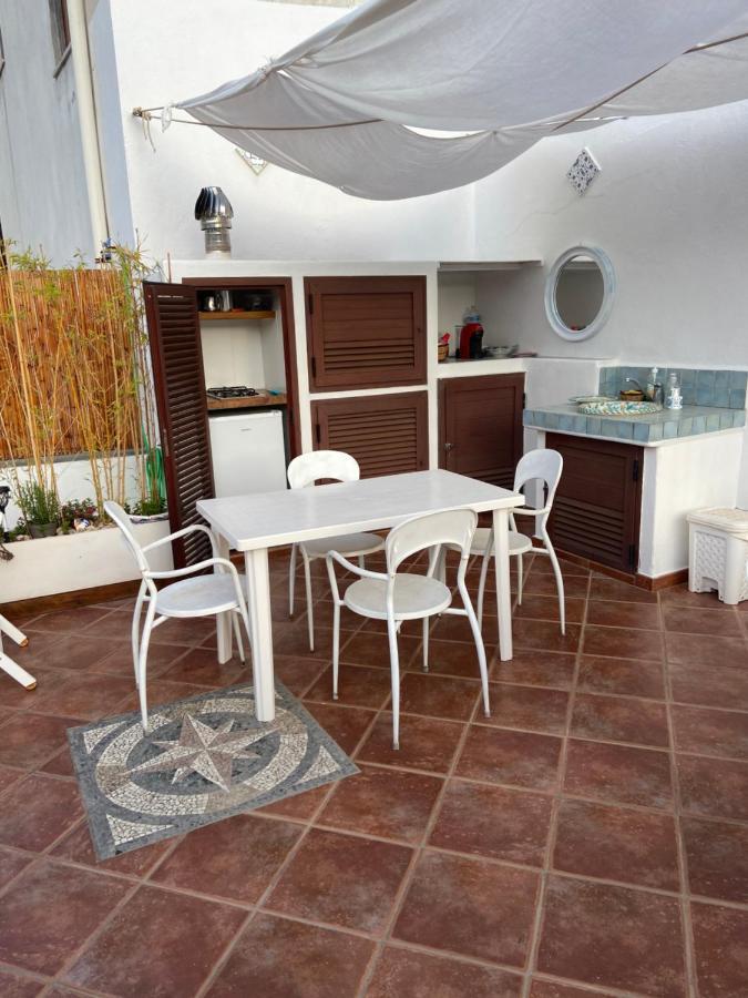 Casa Isabella Loc Turist Br Apartment Lipari  Bagian luar foto